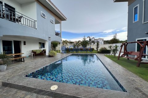 บ้านในพัทยา, ประเทศไทย 5 ห้องนอน № 196805 - รูปถ่าย 2