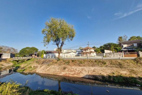 Land in Udon Thani, Thailand 1600 sq.m. № 137741 - photo 8