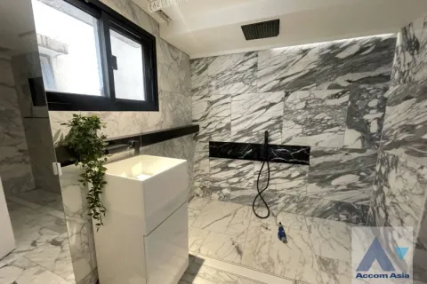 Condo à Watthana, Bangkok, Thaïlande, 2 chambres  № 215249 - photo 17