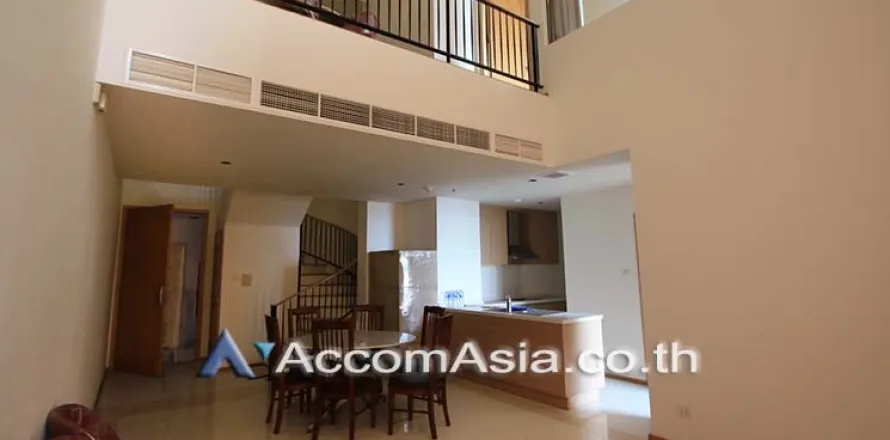 Duplex in Sathon, Bangkok, Thailand 2 Schlafzimmer № 215248