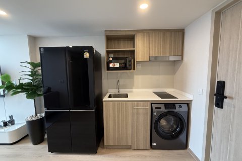 Condo in Khlong Toei, Bangkok, Thailand, 2 bedrooms № 154965 - photo 12