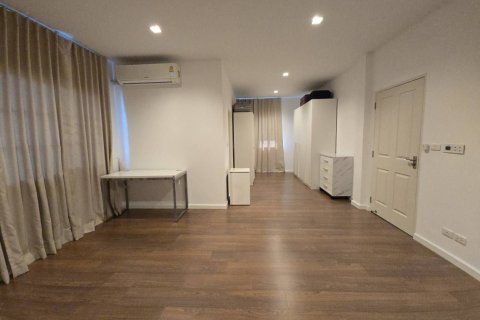 Дом в Правете, Бангкок, Таиланд с 4 спальнями № 154961 - фото 4