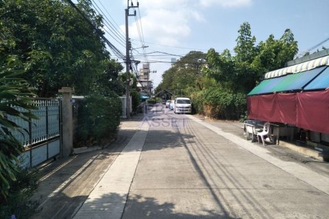 House in Nonthaburi, Thailand 5 bedrooms № 148699 - photo 6