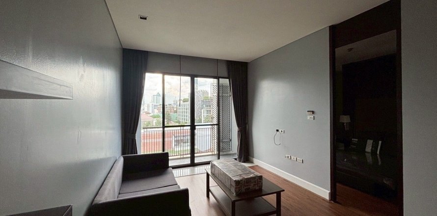 Studio dans le Condo à Watthana, Bangkok, Thaïlande  № 148697