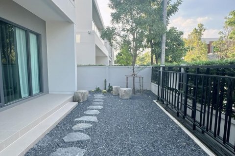 Villa in Bang Na, Bangkok, Thailand 4 bedrooms № 133717 - photo 24