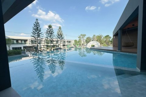 Villa in Bang Na, Bangkok, Thailand 4 bedrooms № 133717 - photo 28