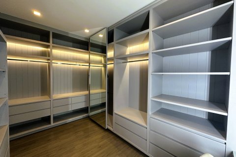 Maison à Bang Kruai, Thaïlande 4 chambres № 173231 - photo 16