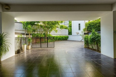 Maison à Watthana, Bangkok, Thaïlande 4 chambres № 173227 - photo 14