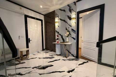 Maison à Watthana, Bangkok, Thaïlande 4 chambres № 173227 - photo 16