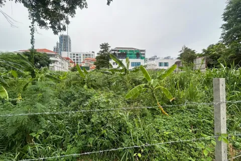 Terreno en Pattaya, Tailandia № 211402 - foto 15