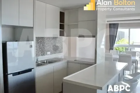 Condominio de 2 dormitorios en Jomtien Beach, Pattaya, Tailandia № 211400 - foto 2