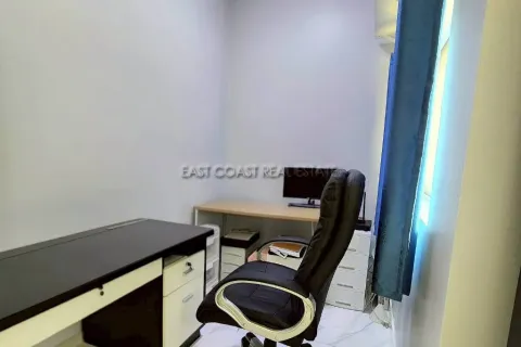 Casa de 3 dormitorios en Pattaya, Tailandia № 212359 - foto 15