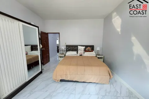 Casa de 3 dormitorios en Pattaya, Tailandia № 212359 - foto 13