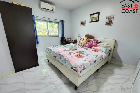 Casa de 3 dormitorios en Pattaya, Tailandia № 212359 - foto 12