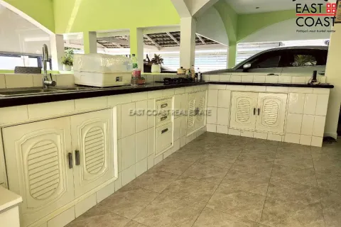Casa de 3 dormitorios en Pattaya, Tailandia № 212359 - foto 22
