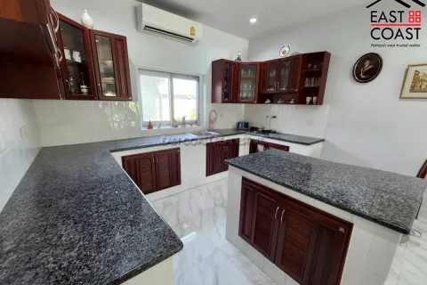 Casa de 3 dormitorios en Pattaya, Tailandia № 212359 - foto 7