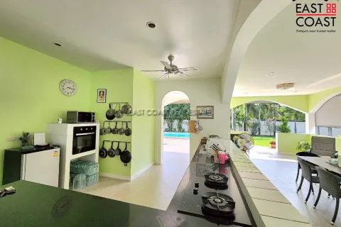 Casa de 3 dormitorios en Pattaya, Tailandia № 212359 - foto 26