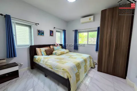 Casa de 3 dormitorios en Pattaya, Tailandia № 212359 - foto 11