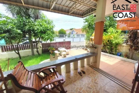 Casa de 3 dormitorios en Pattaya, Tailandia № 212356 - foto 20