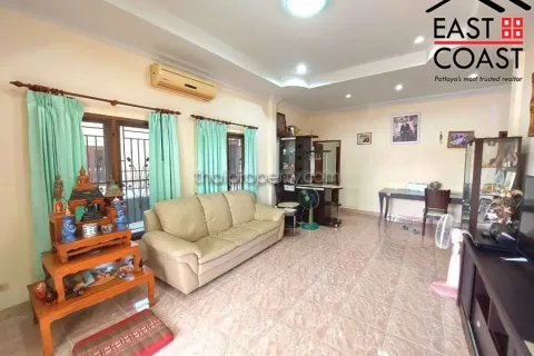 Casa de 3 dormitorios en Pattaya, Tailandia № 212356 - foto 3