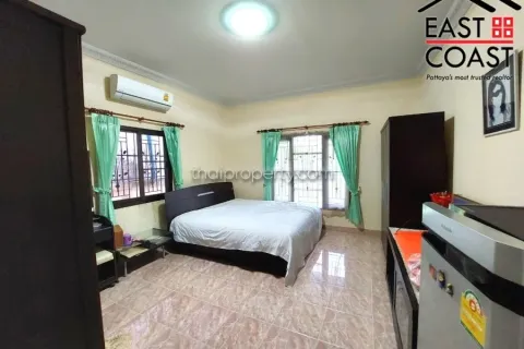 Casa de 3 dormitorios en Pattaya, Tailandia № 212356 - foto 17
