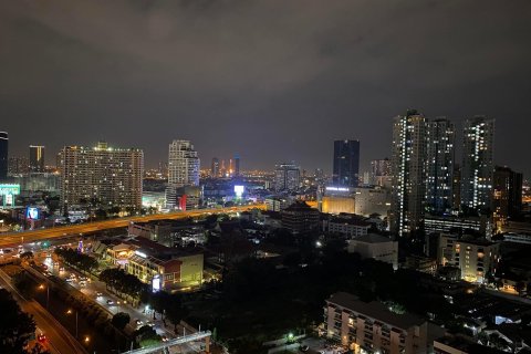 Кондоминиум с 2 спальнями в Ян Наве, Бангкок, Таиланд № 137850 - фото 9