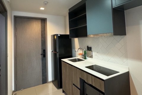 Studio in the Condo in Chatuchak, Bangkok, Thailand  № 137855 - photo 2