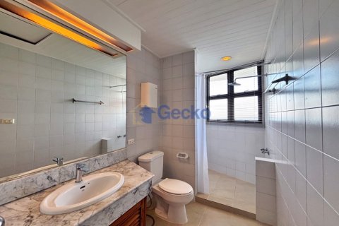 Condo in Pattaya, Thailand, 3 bedrooms № 197316 - photo 19