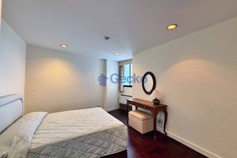 Condo in Pattaya, Thailand, 3 bedrooms № 197316 - photo 15