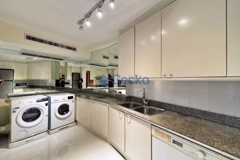 Condo in Pattaya, Thailand, 3 bedrooms № 197316 - photo 9