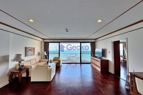 Condo in Pattaya, Thailand, 3 bedrooms № 197316 - photo 5
