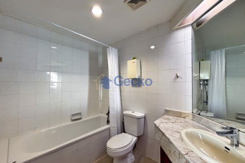 Condo in Pattaya, Thailand, 3 bedrooms № 197316 - photo 20