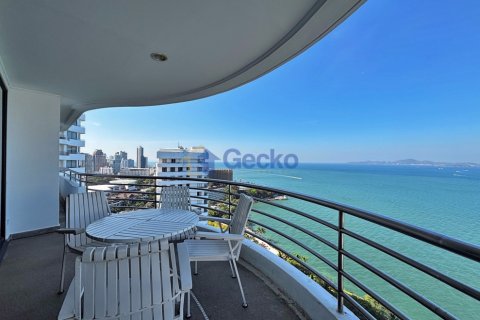 Condo in Pattaya, Thailand, 3 bedrooms № 197316 - photo 4