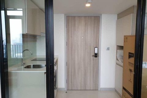 Студия в кондо в Сатхоне, Бангкок, Таиланд № 136253 - фото 10