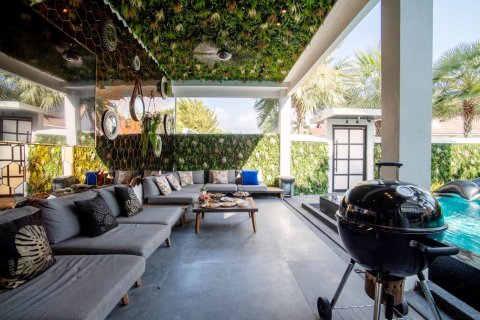 Вилла в Паттайе, Таиланд с 8 спальнями № 164130 - фото 15