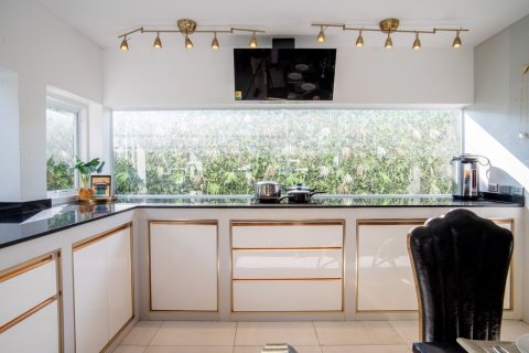 Вилла в Паттайе, Таиланд с 8 спальнями № 164130 - фото 26