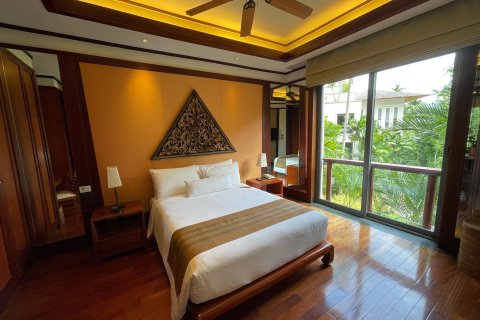 Condo in Kathu, Thailand, 3 bedrooms № 164136 - photo 8