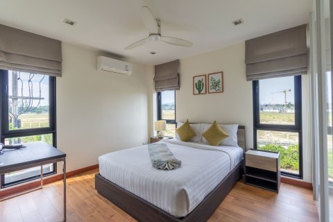 Villa in Phuket, Thailand 5 bedrooms № 164133 - photo 12