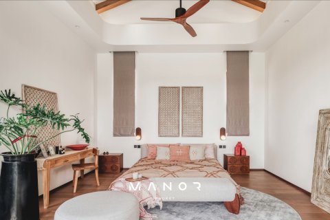 Villa in Phuket, Thailand 3 bedrooms № 164134 - photo 10
