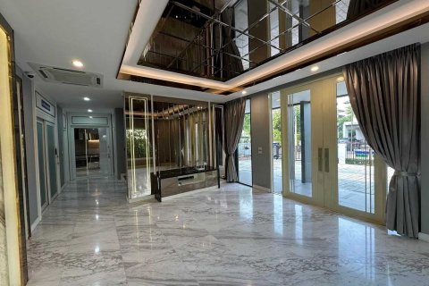 Maison à Thawi Watthana, Bangkok, Thaïlande 3 chambres № 167364 - photo 23