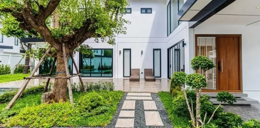 Maison à Chiang Mai, Thaïlande 4 chambres № 167365