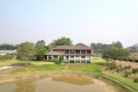 House in Chiang Mai, Thailand 4 bedrooms № 119955 - photo 1