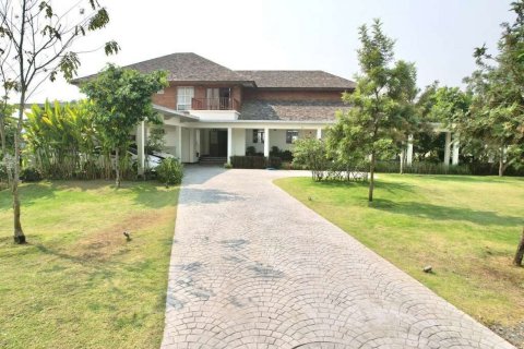 House in Chiang Mai, Thailand 4 bedrooms № 119955 - photo 7