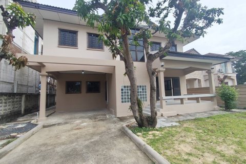 Maison à Khan Na Yao, Bangkok, Thaïlande 5 chambres № 147220 - photo 1