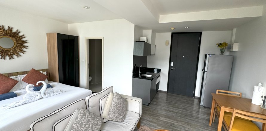 Studio in the Condo in Kathu, Thailand № 170968