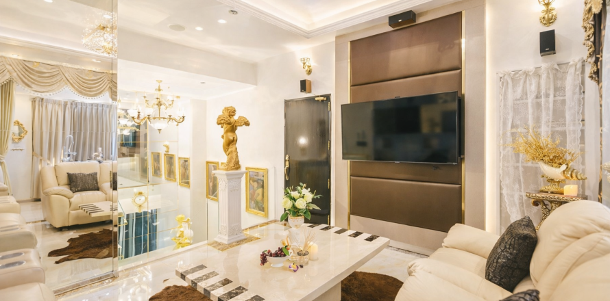 Дуплекс в Ваттхане, Бангкок, Таиланд с 5 спальнями  № 170972