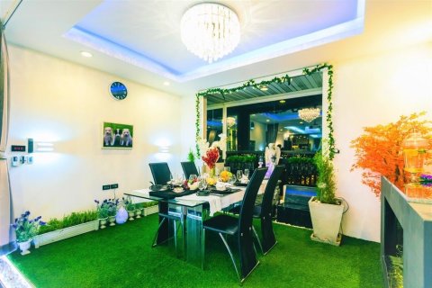 Дуплекс в Ваттхане, Бангкок, Таиланд с 5 спальнями  № 170972 - фото 23