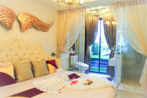 Дуплекс в Ваттхане, Бангкок, Таиланд с 5 спальнями  № 170972 - фото 13