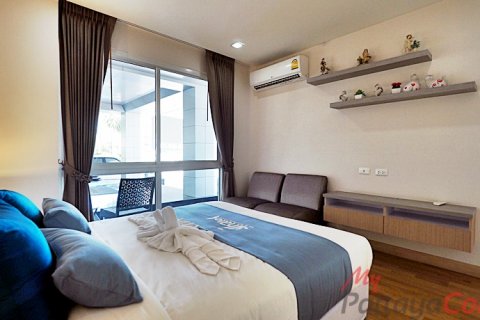 Condo on Jomtien Beach, Pattaya, Thailand, 2 bedrooms  № 32592 - photo 24