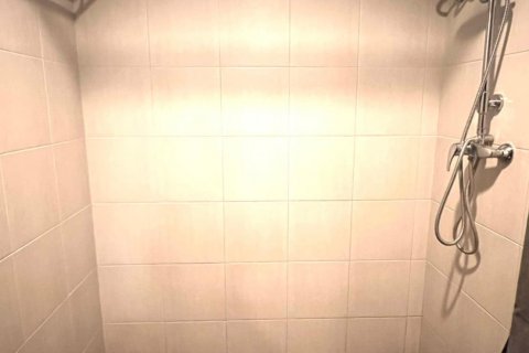 Condo in Bangkok, Thailand, 1 bedroom  № 143585 - photo 3